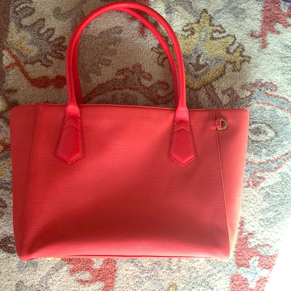 Dagne Dover Signature Tote - Classic